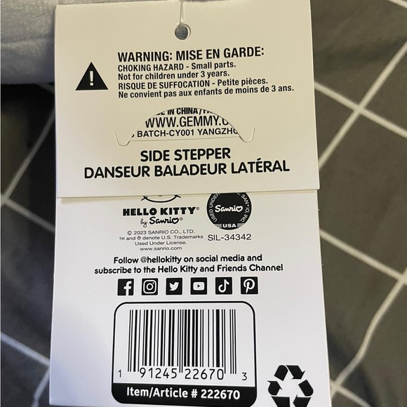 COPY - Hello Kitty Skeleton Side Stepper Plays “Harpsi” Halloween - Picture 4 of 4